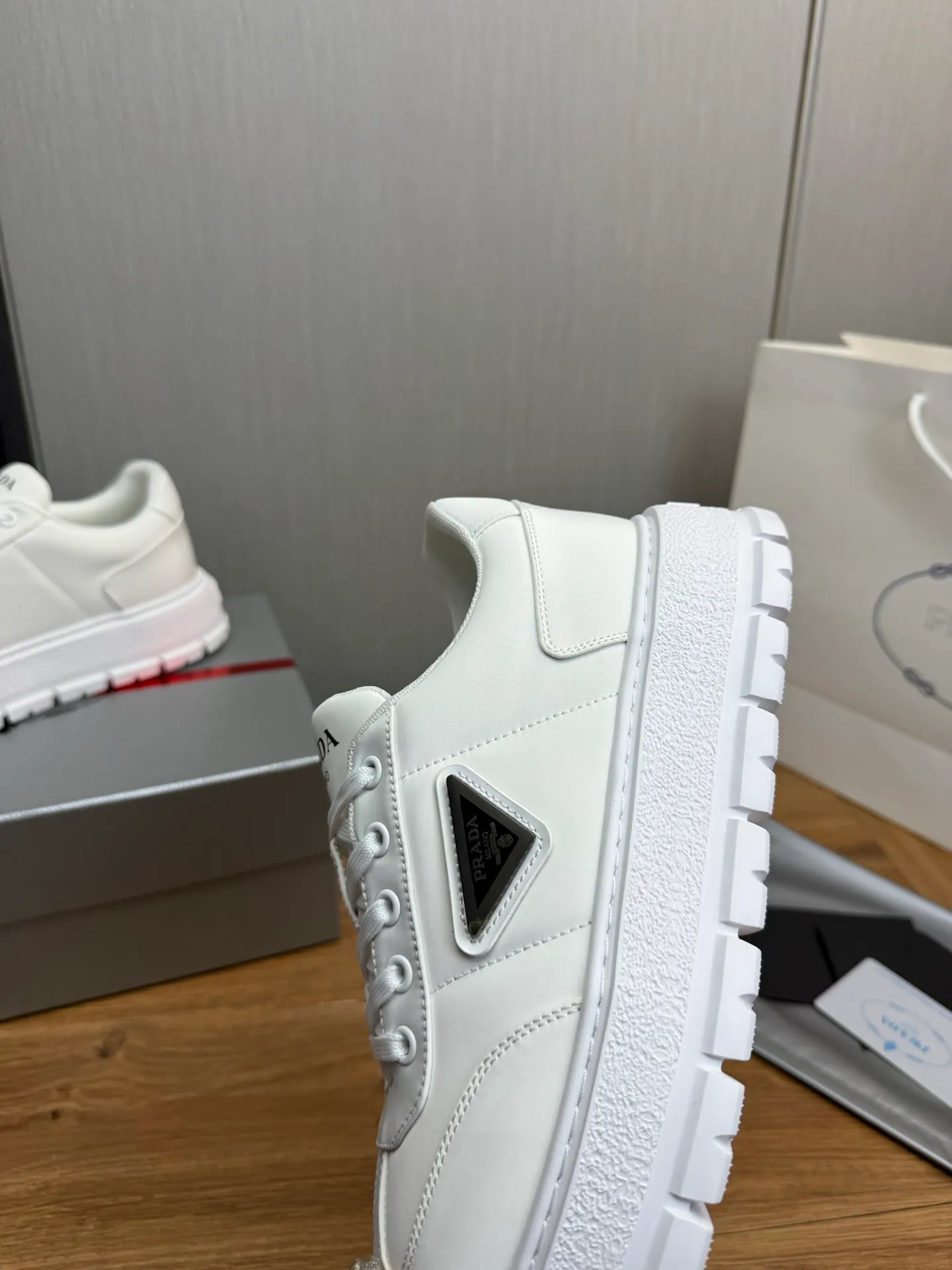 Men's shoes 💰560💰 [PRADA] Popular men's shoes shipped 👏Official website synchronized ⬆️Original imported waterproof fabric + cowhide lining, 1⃣️:1⃣️reproduction, original sole, 38-45 (45. Customized, non-refundable)